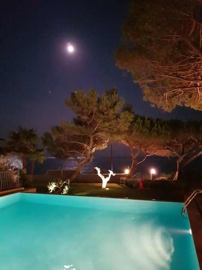 Les Glycines Appartement *